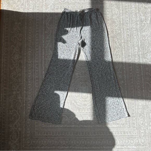 Flowing knit lounge pants - Picture 2 of 8